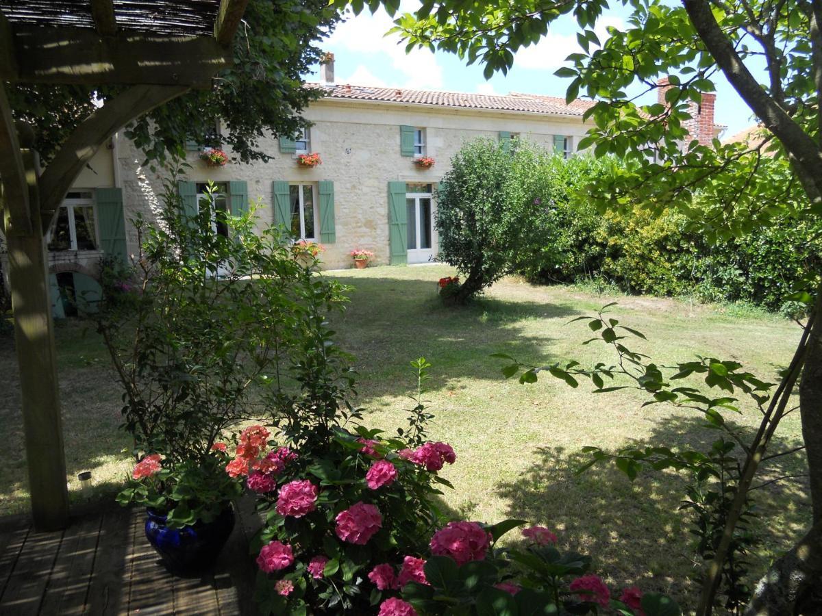 Clos Des Hirondelles Jau-Dignac-et-Loirac Zewnętrze zdjęcie